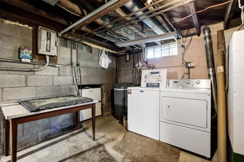 4731 Mount Vernon Road Cedar Rapids IA 52403