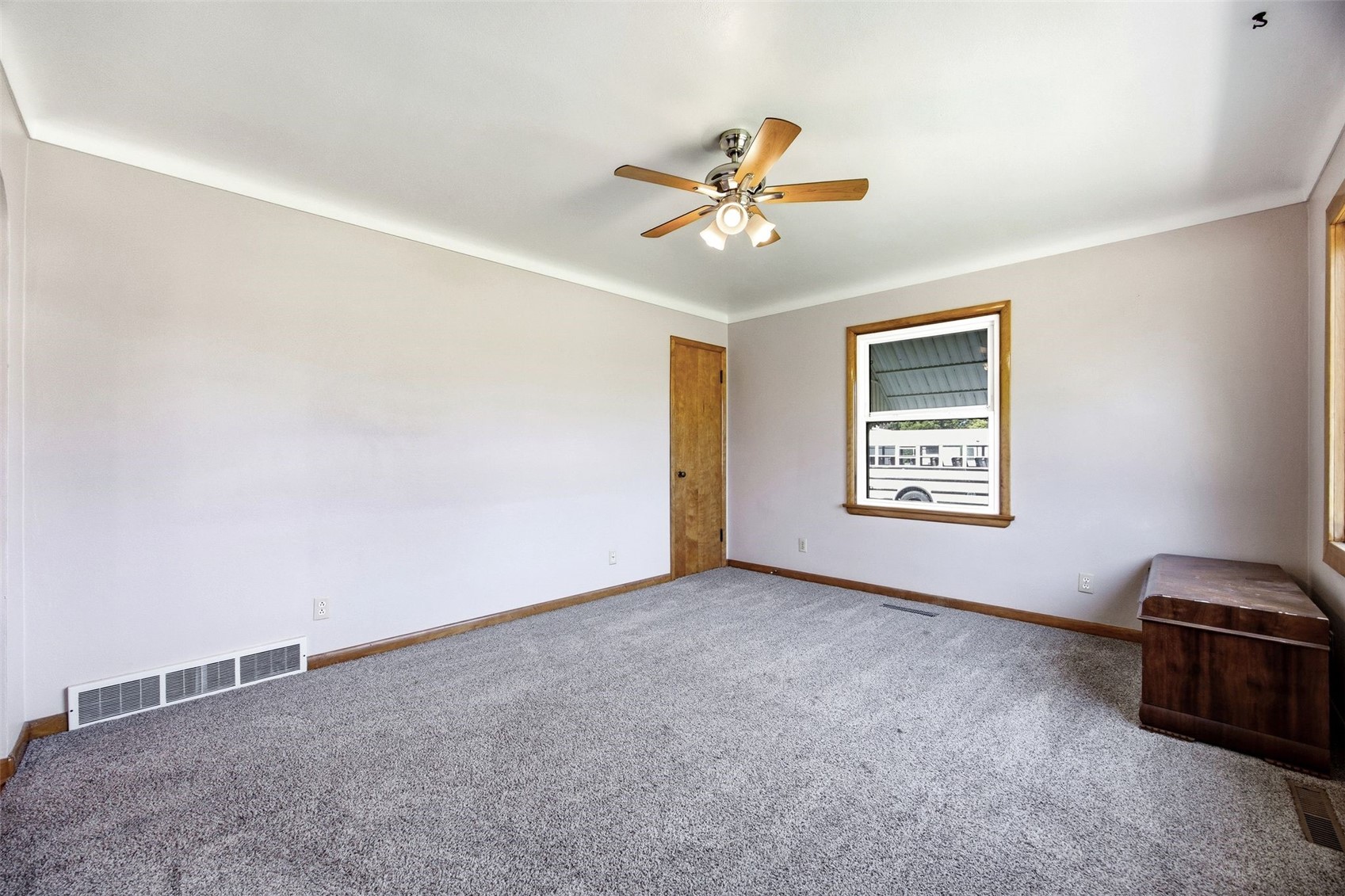 4731 Mount Vernon Road Cedar Rapids IA 52403