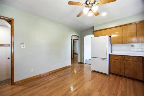 4731 Mount Vernon Road Cedar Rapids IA 52403