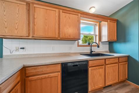 2590 Meadow View Drive Urbana IA 52345