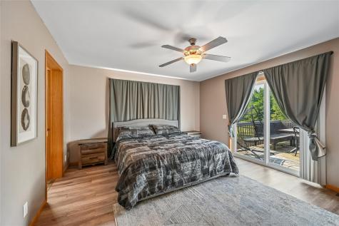2590 Meadow View Drive Urbana IA 52345