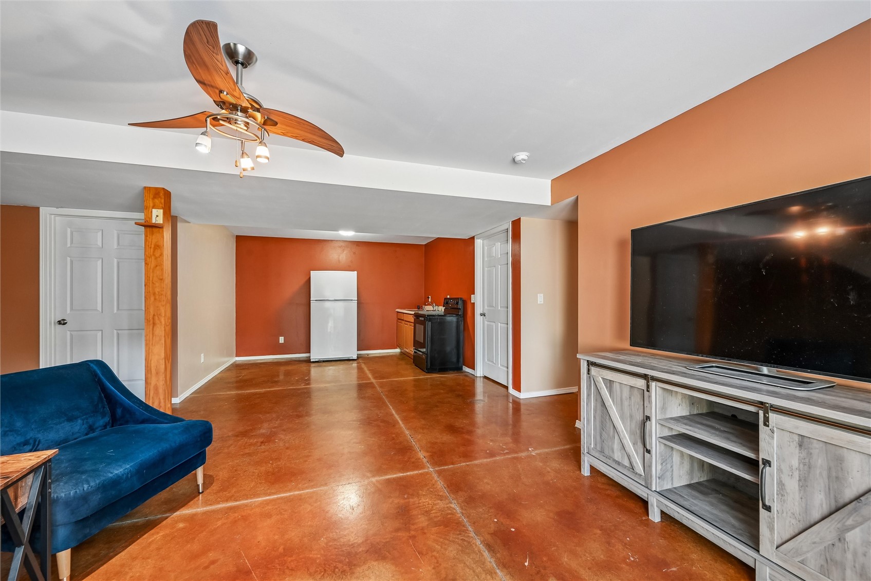 2590 Meadow View Drive Urbana IA 52345