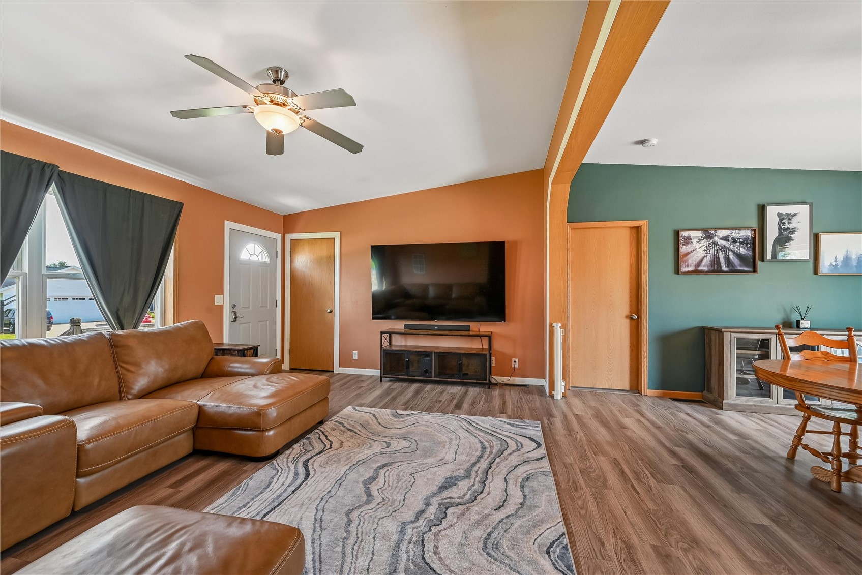 2590 Meadow View Drive Urbana IA 52345