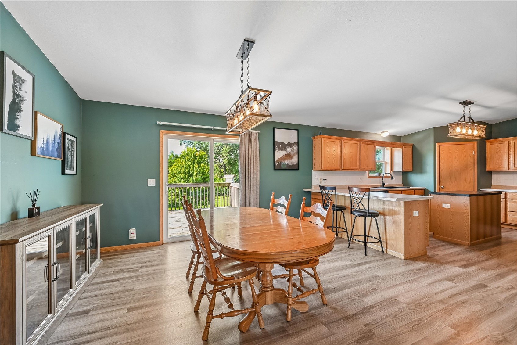 2590 Meadow View Drive Urbana IA 52345