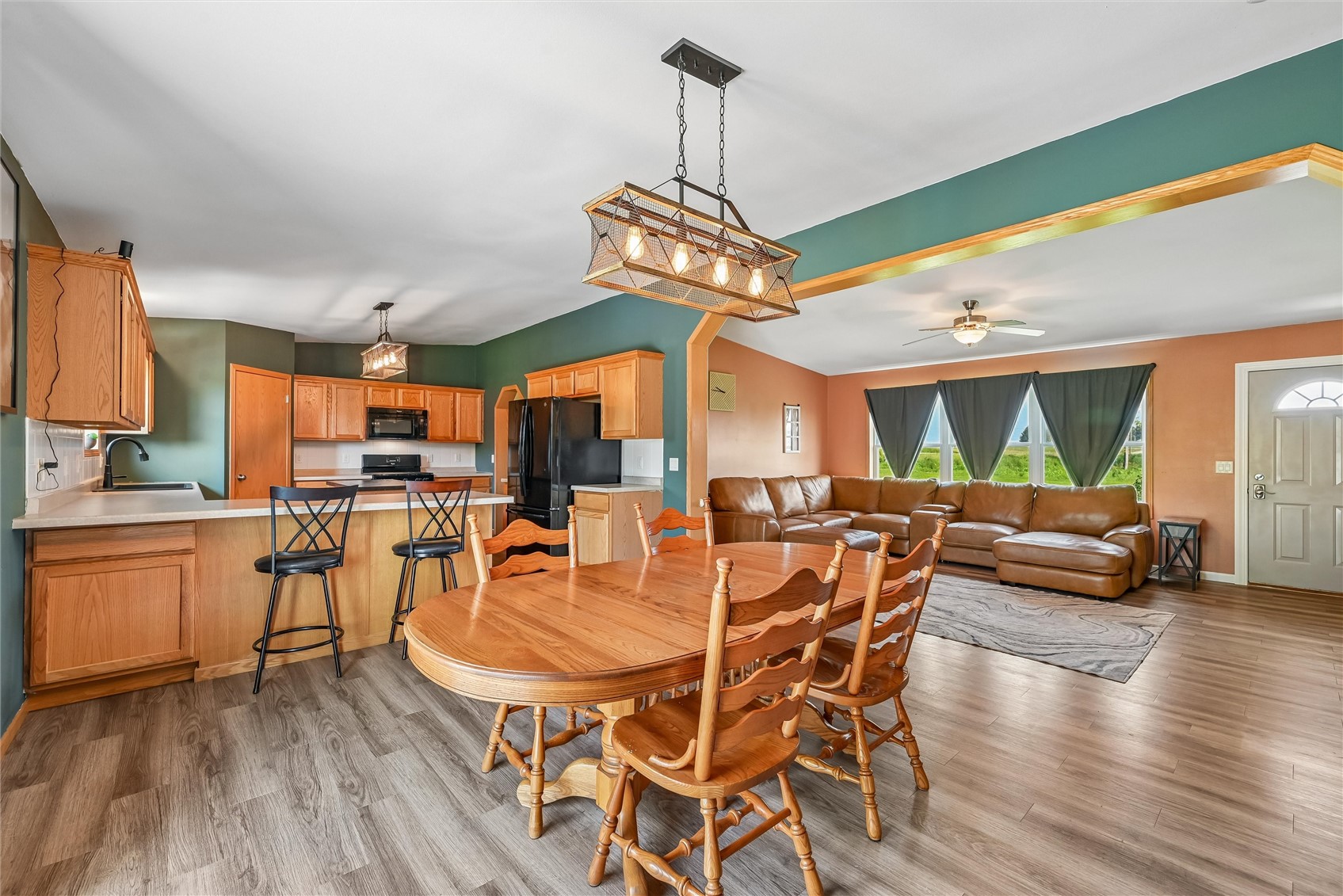 2590 Meadow View Drive Urbana IA 52345