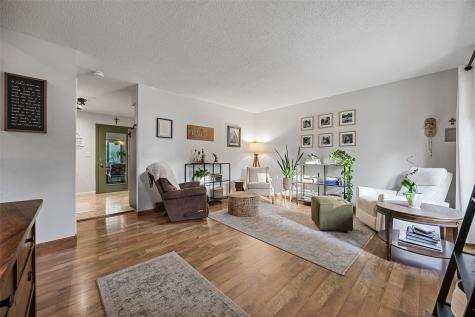 826 20th Avenue Coralville IA 52241