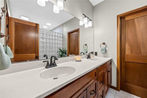 3030 Old Orchard Road NE Cedar Rapids IA 52402