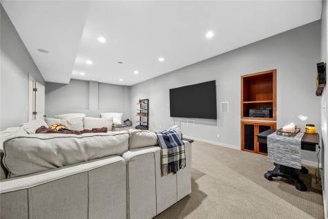 3030 Old Orchard Road NE Cedar Rapids IA 52402
