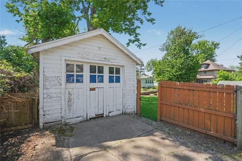 114 25th St Drive SE Cedar Rapids IA 52403