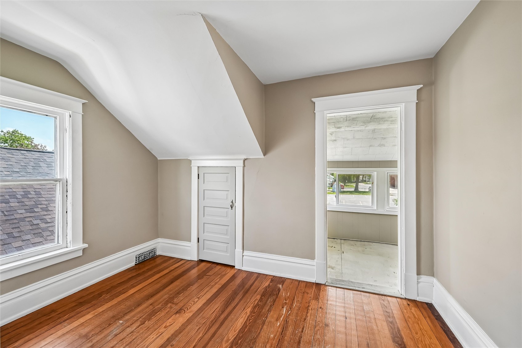 1532 C Avenue NE Cedar Rapids IA 52402