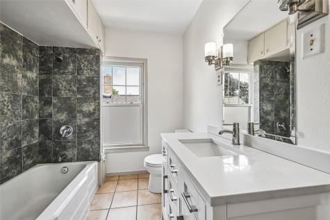 1532 C Avenue NE Cedar Rapids IA 52402