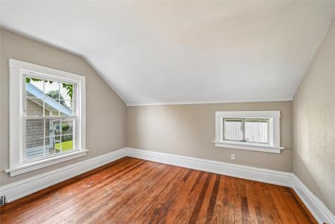 1532 C Avenue NE Cedar Rapids IA 52402