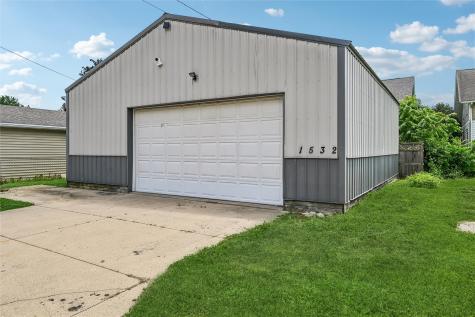 1532 C Avenue NE Cedar Rapids IA 52402