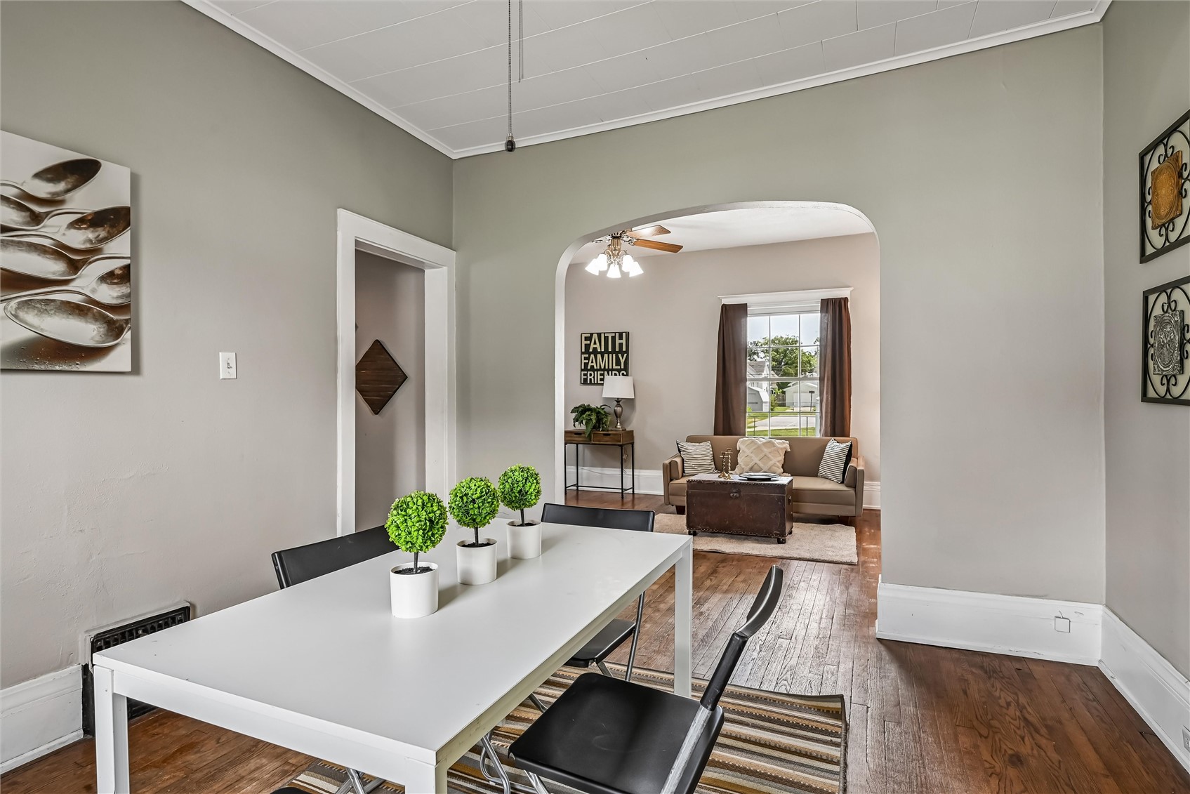 1532 C Avenue NE Cedar Rapids IA 52402