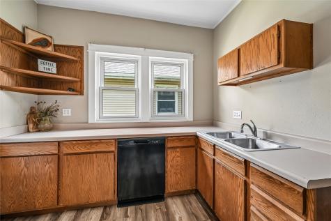 1532 C Avenue NE Cedar Rapids IA 52402