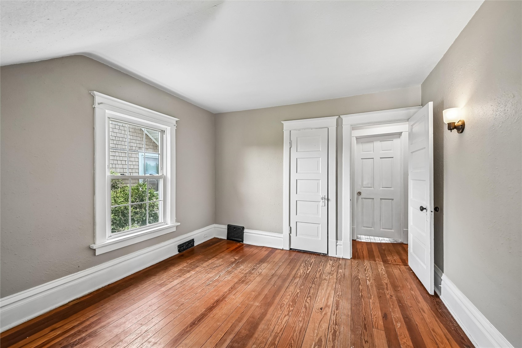 1532 C Avenue NE Cedar Rapids IA 52402