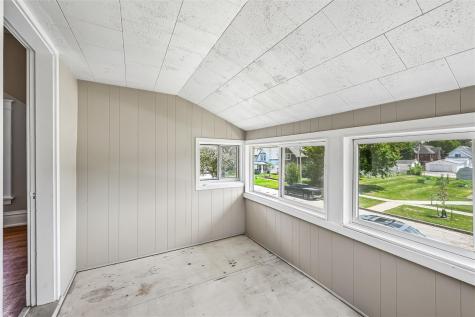 1532 C Avenue NE Cedar Rapids IA 52402