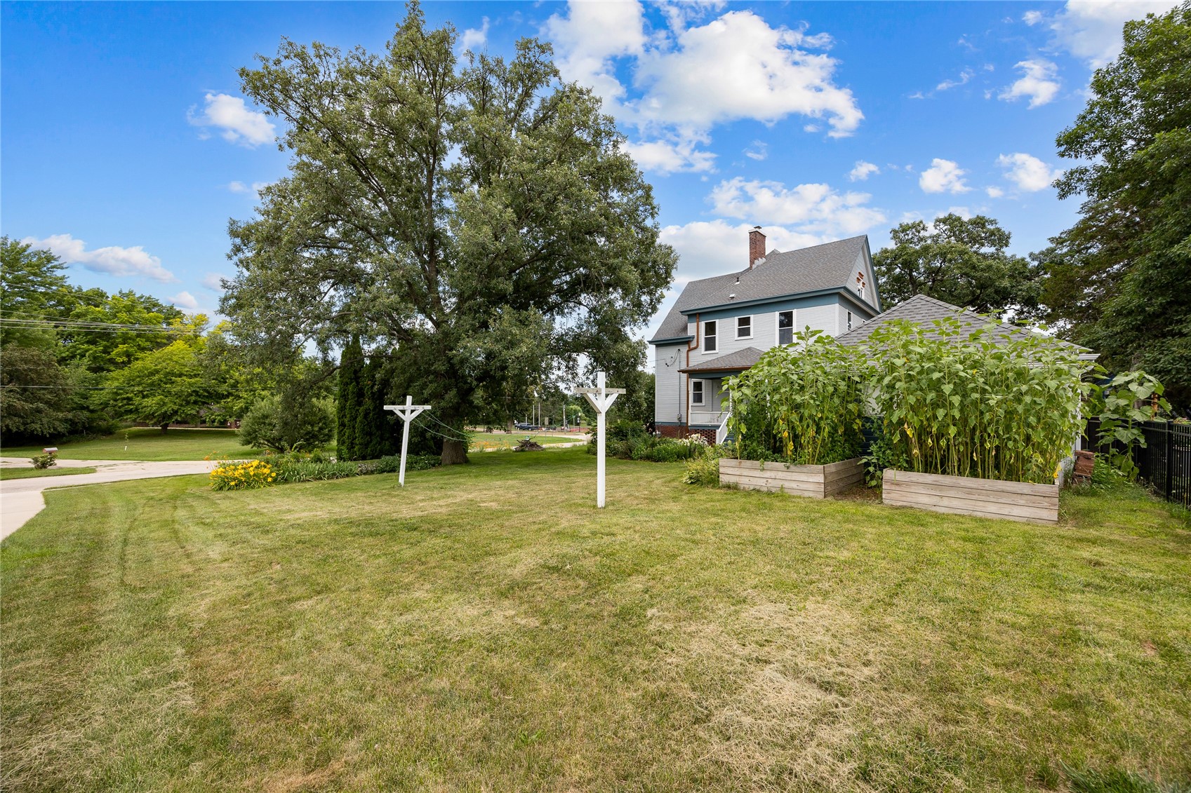 103 10th Avenue SW Mt Vernon IA 52314