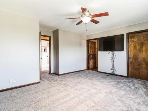 431 Teakwood Lane NE Cedar Rapids IA 52402