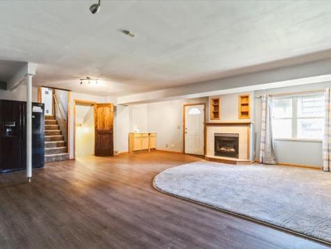 431 Teakwood Lane NE Cedar Rapids IA 52402