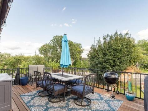 431 Teakwood Lane NE Cedar Rapids IA 52402