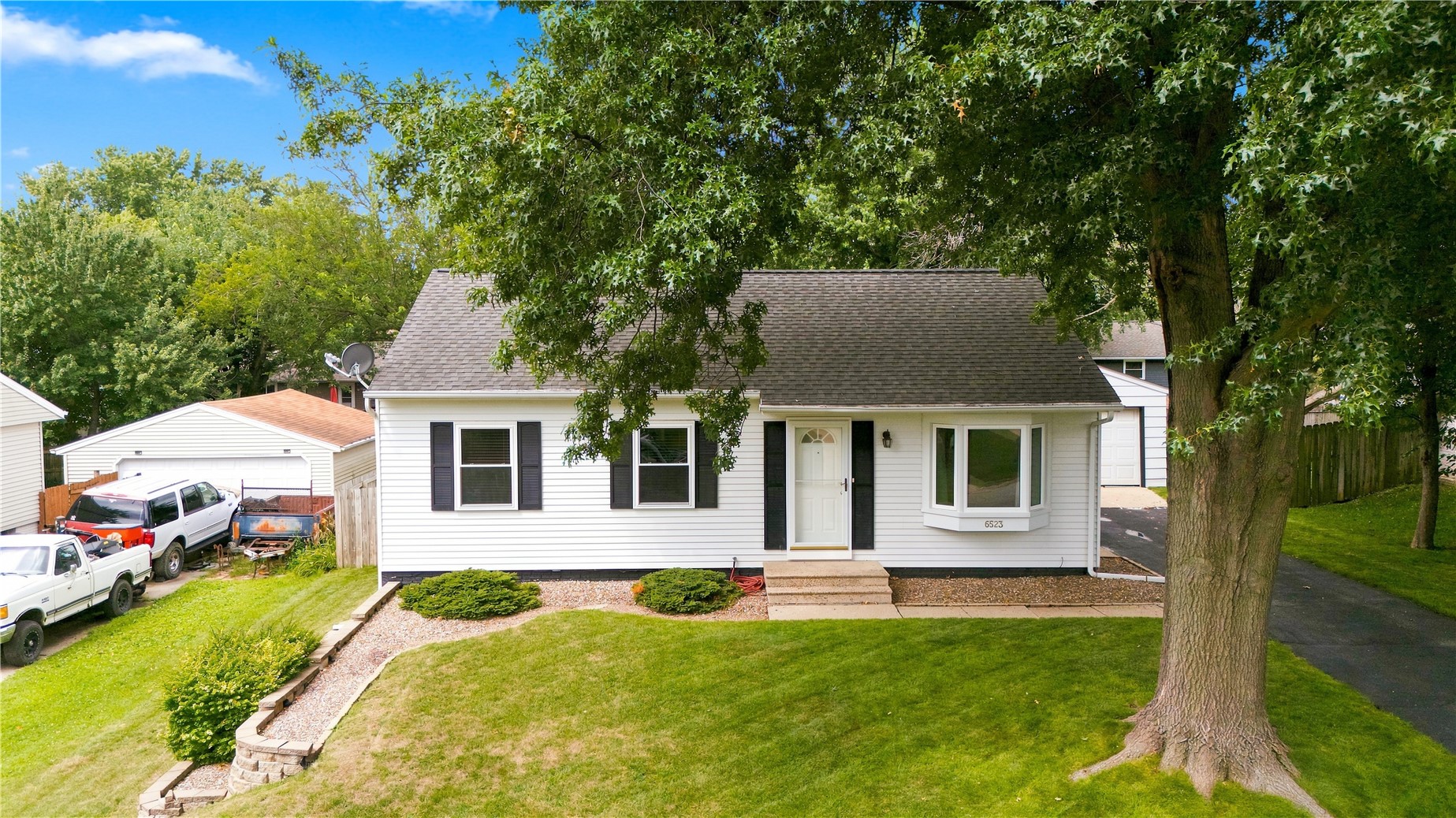 6523 Boxwood Lane NE Cedar Rapids IA 52402
