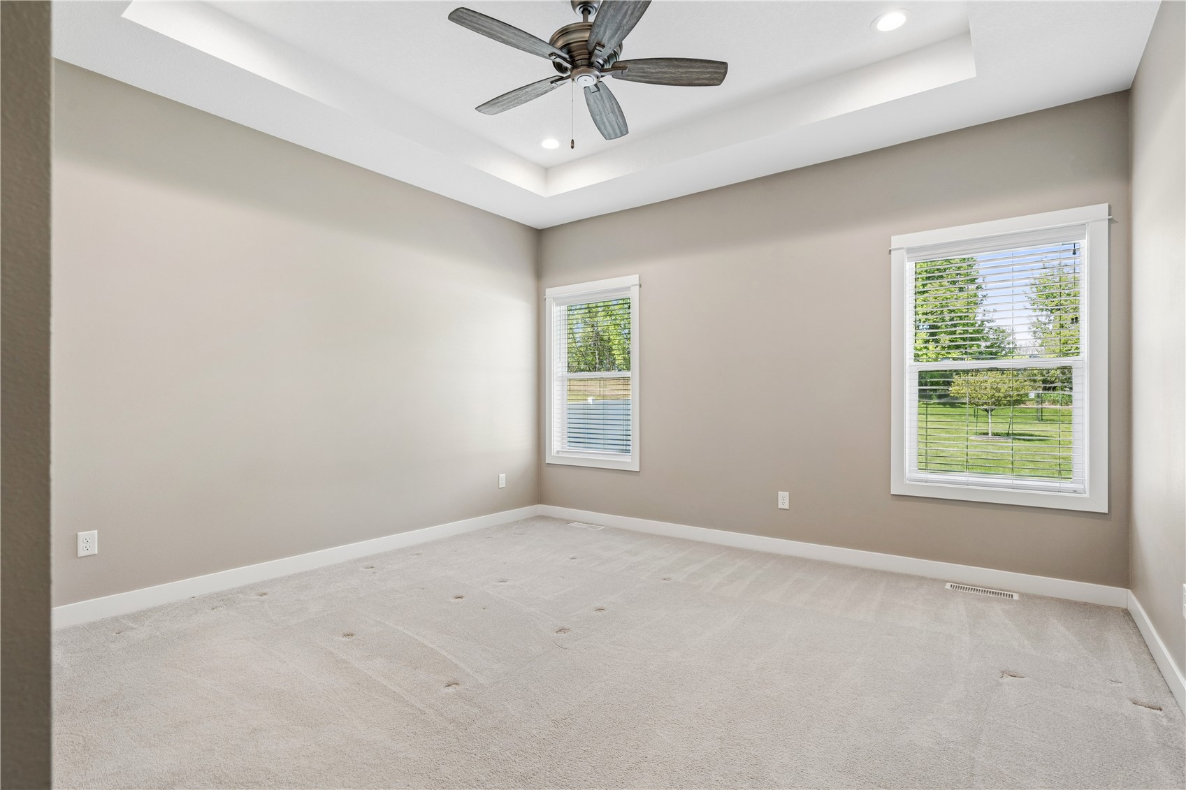 3520 Royal Drive SW Cedar Rapids IA 52404