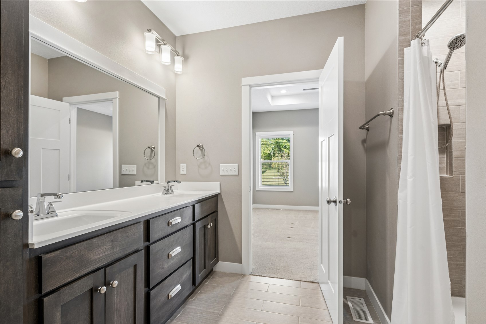 3520 Royal Drive SW Cedar Rapids IA 52404