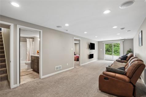 941 44th Street SE Cedar Rapids IA 52403