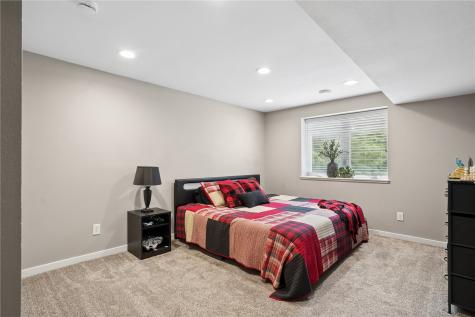 941 44th Street SE Cedar Rapids IA 52403