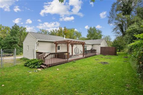 941 44th Street SE Cedar Rapids IA 52403