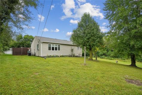 941 44th Street SE Cedar Rapids IA 52403
