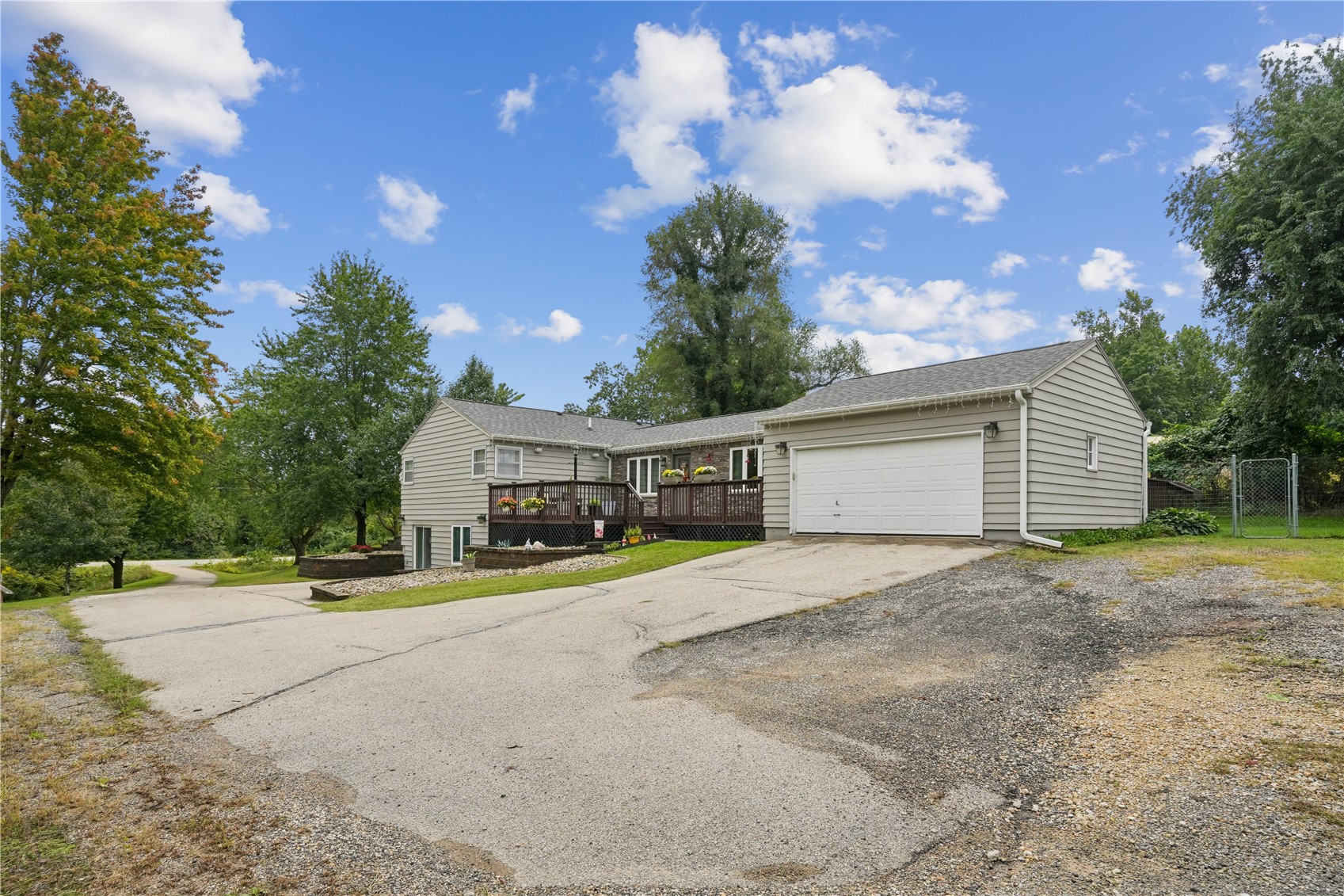 941 44th Street SE Cedar Rapids IA 52403