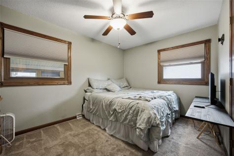915 Krumboltz Drive Marion IA 52302
