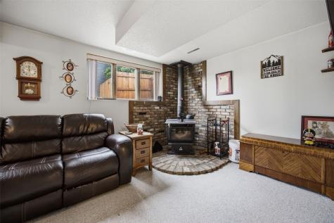 915 Krumboltz Drive Marion IA 52302
