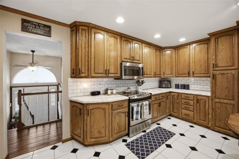 915 Krumboltz Drive Marion IA 52302