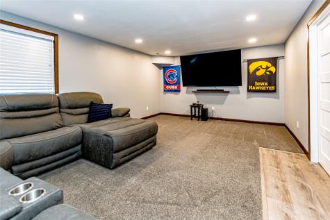 9506 Grand Oaks Drive NE Cedar Rapids IA 52402