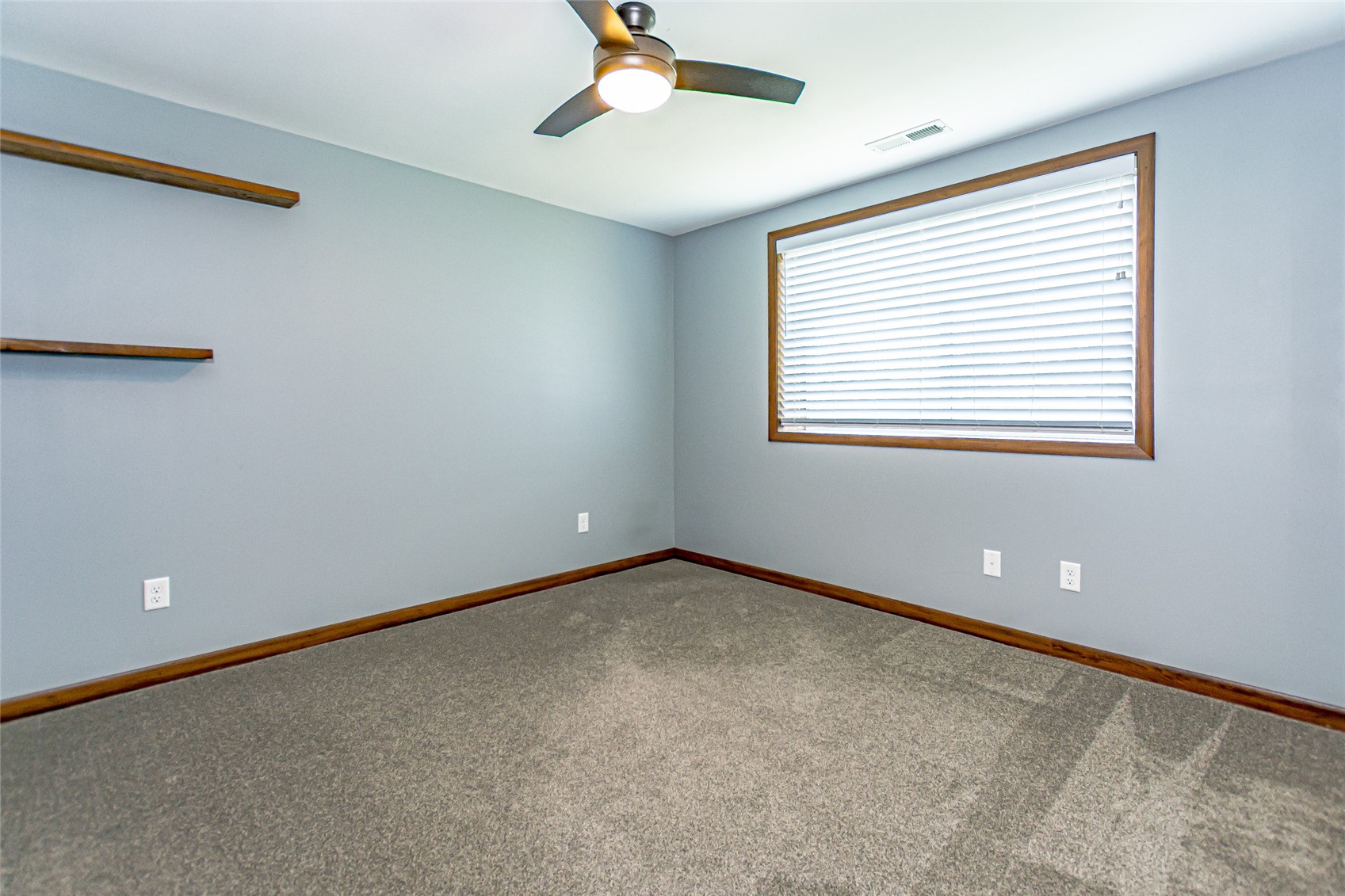 9506 Grand Oaks Drive NE Cedar Rapids IA 52402