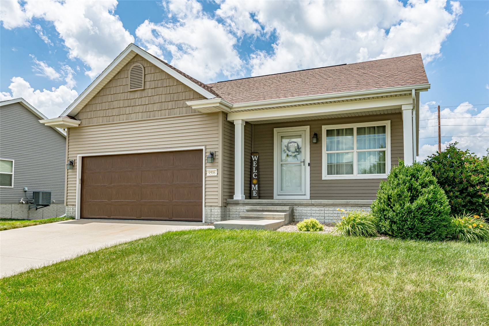 9506 Grand Oaks Drive NE Cedar Rapids IA 52402