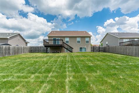 9506 Grand Oaks Drive NE Cedar Rapids IA 52402