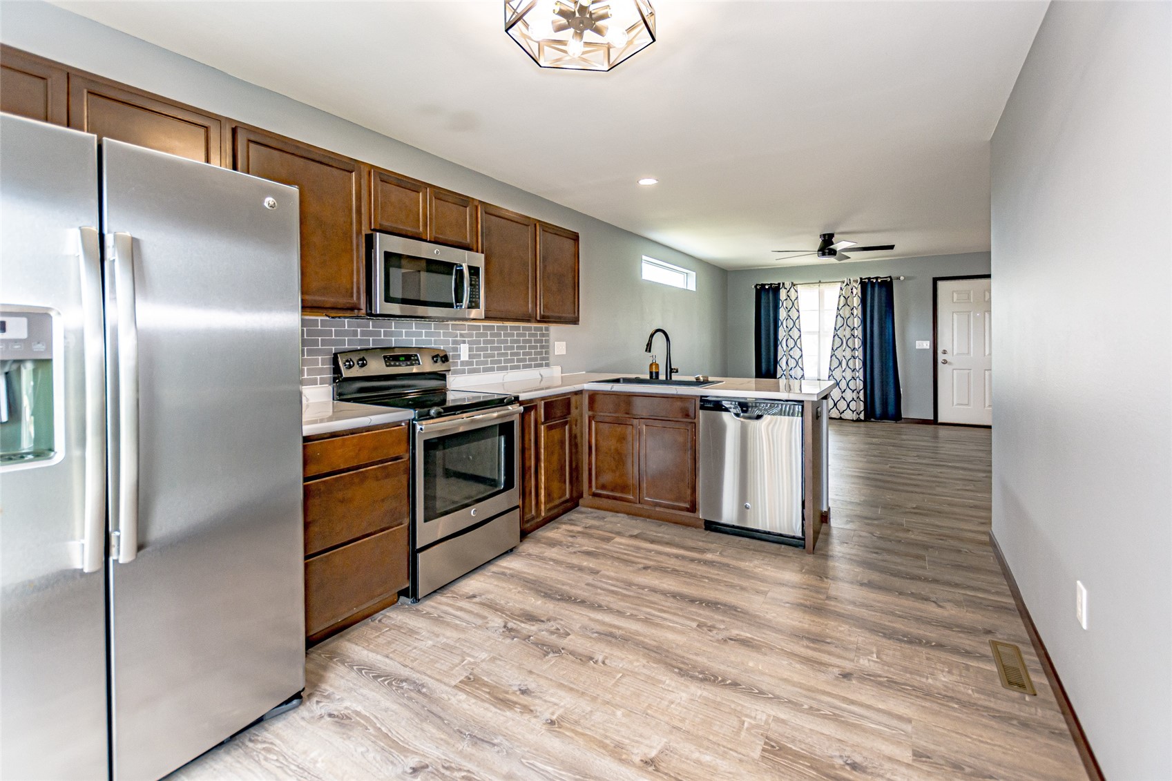 9506 Grand Oaks Drive NE Cedar Rapids IA 52402