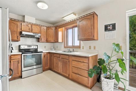 1611 High View Drive Mt Vernon IA 52314
