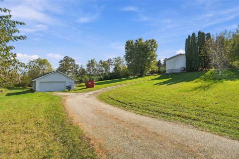 1611 High View Drive Mt Vernon IA 52314