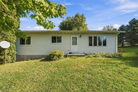 1611 High View Drive Mt Vernon IA 52314