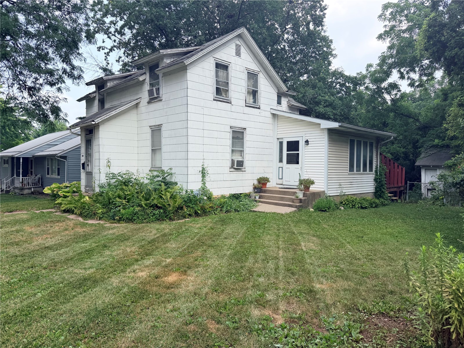 414 2nd Avenue NW Mt Vernon IA 52314