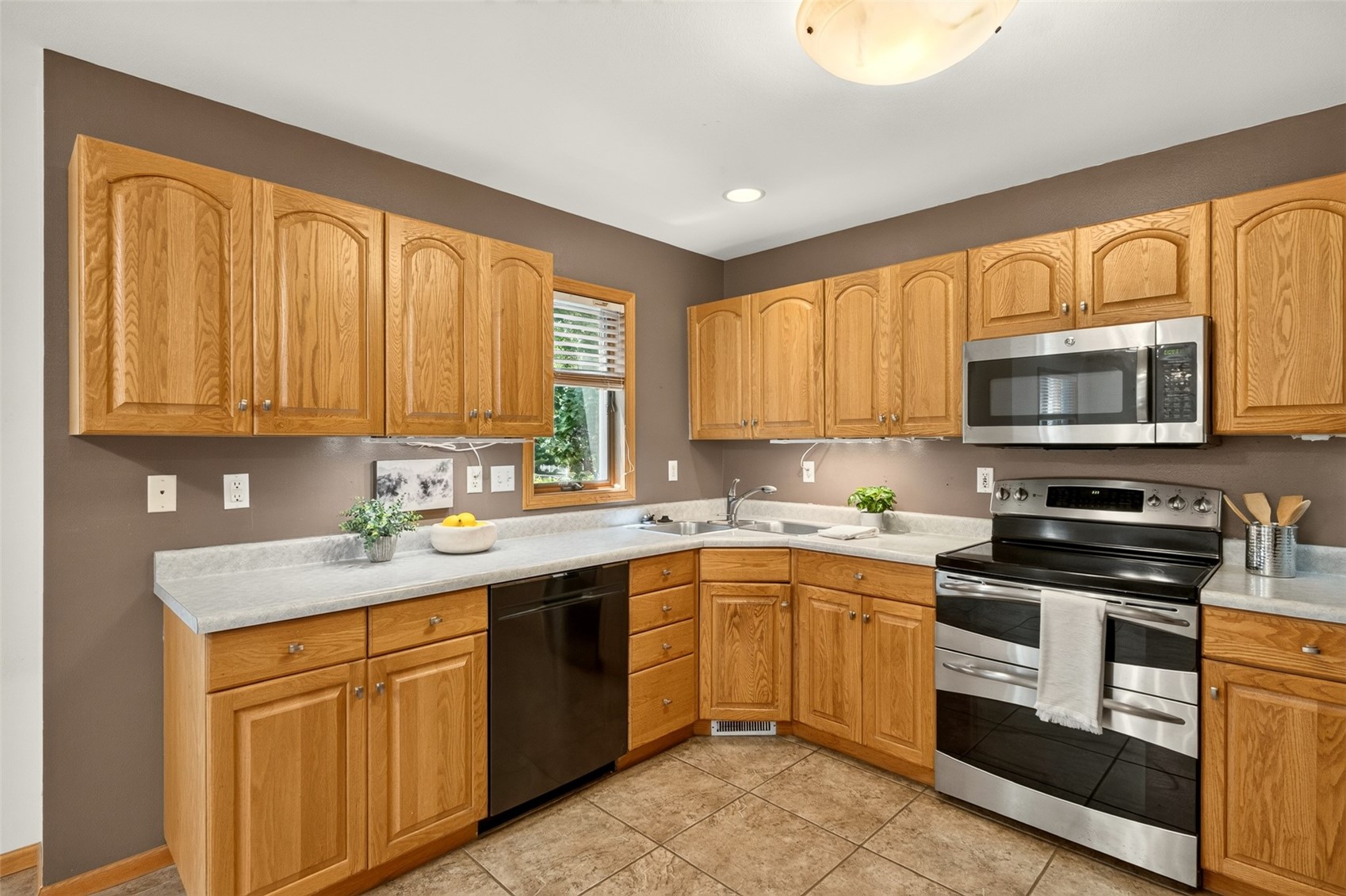 45 Heron Circle Iowa City IA 52245
