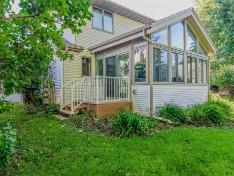 45 Heron Circle Iowa City IA 52245
