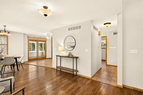45 Heron Circle Iowa City IA 52245
