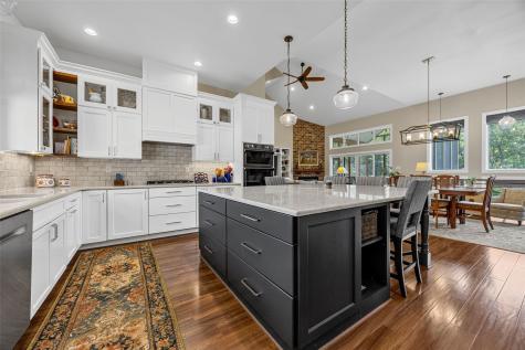 711 Owen Court Tiffin IA 52340
