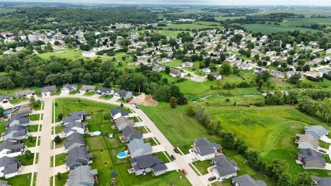 1735 Parkland Drive Ely IA 52227